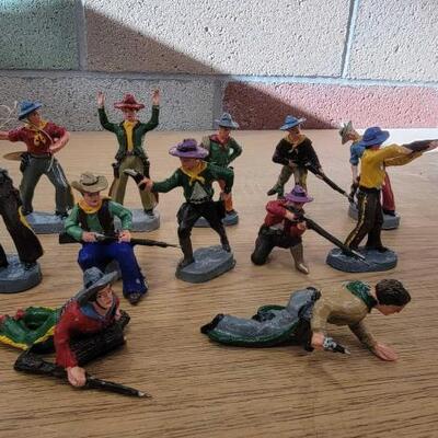 #1930 â€¢ 1950s Chialu Cowboys and Indians Figures