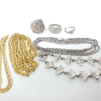 #1112 â€¢ Sterling Silver Chain, Necklace And Chain, Whale Tail Bracelet And 3 Fashion Rings 61.1g
