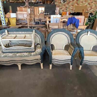 506	

Wicker Furniture Set
Bench Measures Approx 51â€x28â€x36â€ Chair Measures Approx 30â€x28â€x36