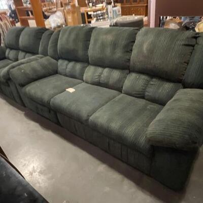 #876 â€¢ Couch And Love Seat