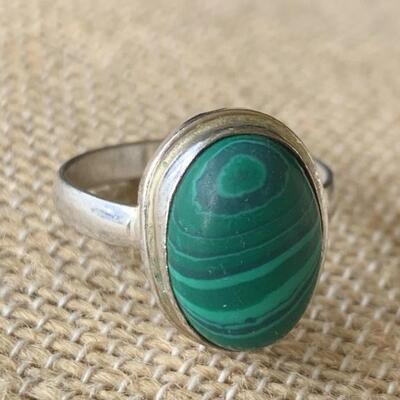 Sterling Silver Ring with Malachite Size 7