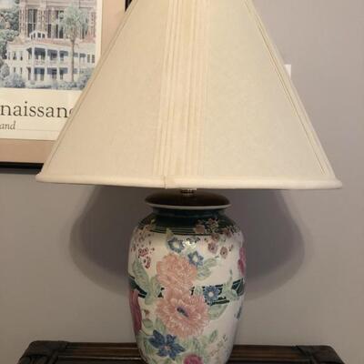 Asian Floral Porcelain Table Lamp with Shade