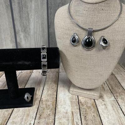 Silver and Onyx Jewelry Set