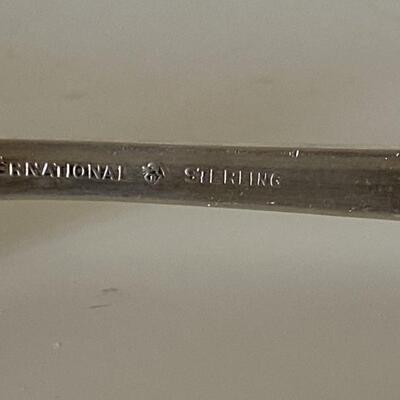 (128) International Sterling Silver Flatware
Spring Glory Pattern, Discontiued Pattern was manufactured from 1942-1996