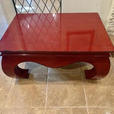 Chow Cocktail Table in Imperial Red, Model 4299C