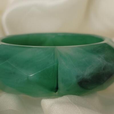 1in Jade Chunky Bangle Bracelet