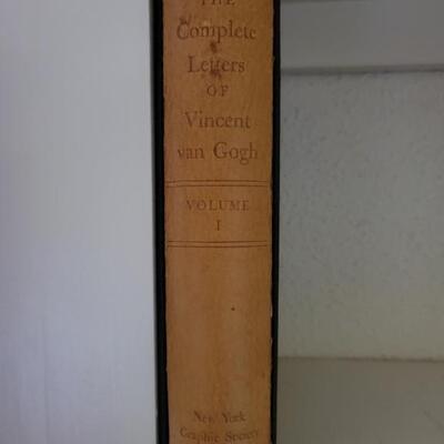 1958 The Complete Letters of Vincent van Gough
Vol. 1
From the Private Library of BJ & Gloria Thomas�