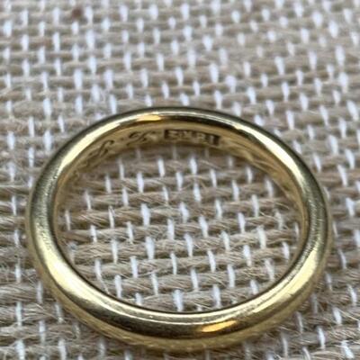 18k Gold Band inscribed â€˜LP to HP March 16 1919â€™ 4.19g