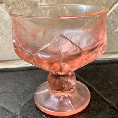 (9) VIntage Cabaret Pink Glassware by Franciscan Discontinued Patatter from 1975-1979
2 Water Goblet
7 Champagne/Tall Sherbet