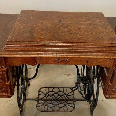 Beautiful antique sewing machine cabinet and Reliance treadle sewing machine in wonderful condition!