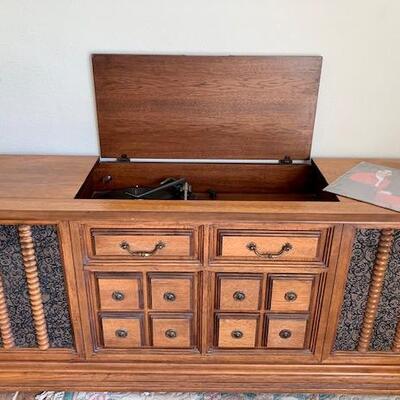 Mid-century stereo console; WORKS!