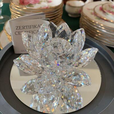 Swarovski Crystal Waterlily candleholder in original container and mint condition