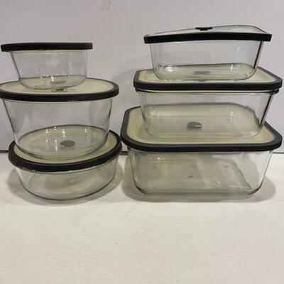 (6) Food Storage Containers with Black Lids