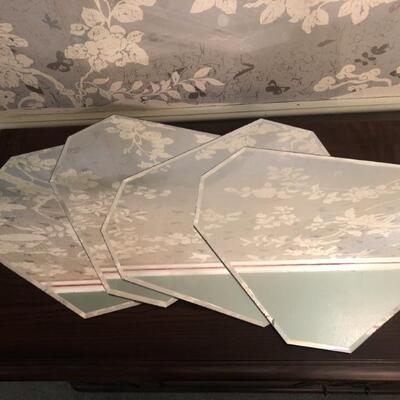 (4) Fomally Elegant Mirrored Placemats