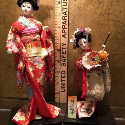 (2) Vintage Japanese Geisha Dolls on Stand