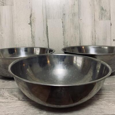 (3) Stainless Steel Mixing Bowls