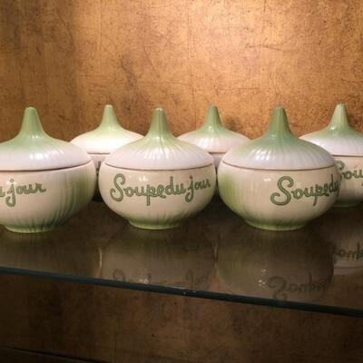 (6) Ceramic Onion Shape Lidded Soup du Jour Bowls