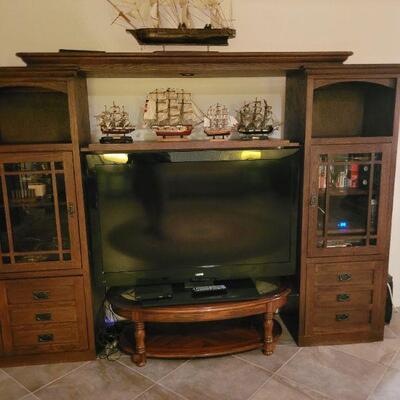 Very nice entertainment center, television sold separately and al the other items sold separately