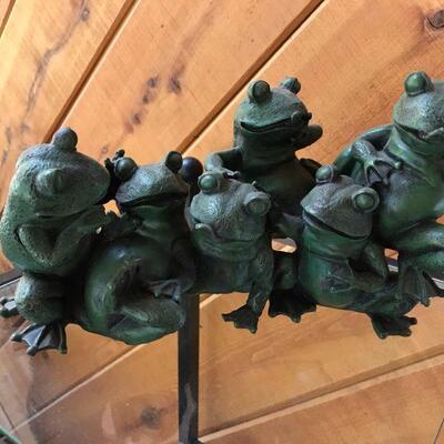 frog lawn decoration