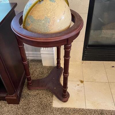 globe with stand