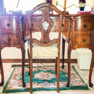 Antique Mahogany Hand Carved Wood Vanity/Desk w/Chair...