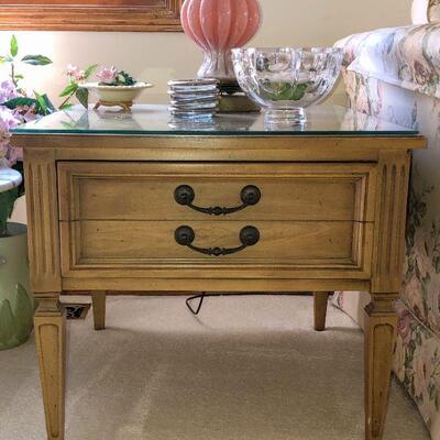 Vintage 1968 Thomasville End Table w/Glass Top         
22" H x 23" W x 23" D ~ $60.00