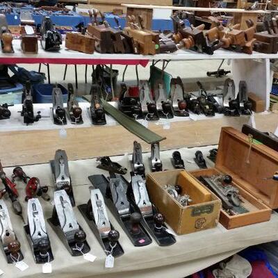 selected dealers inside table