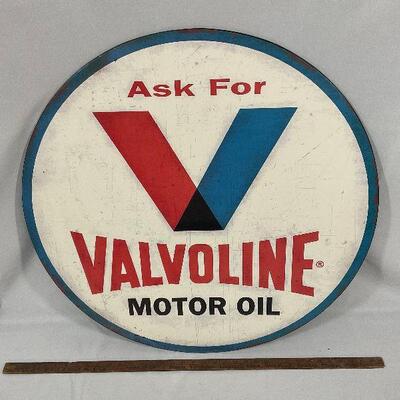 Round Valvoline Reproduction 