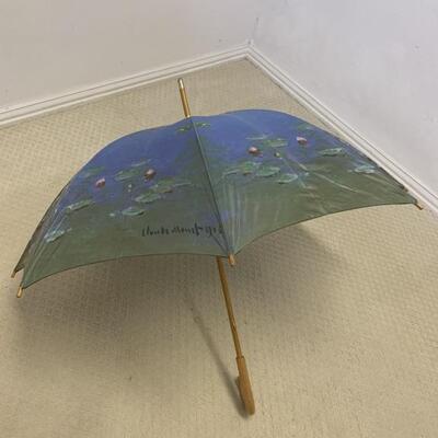 Nicer Curved Wooden Handle Water Lillies Umbrella