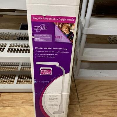 NIB True Color Ott Light Craft Plus Lamp