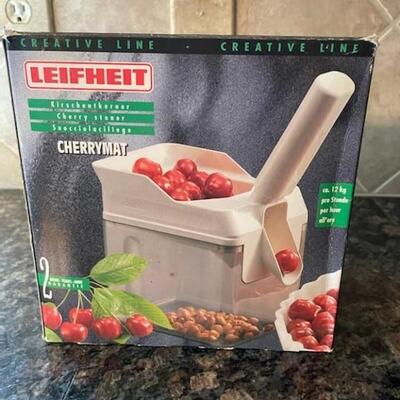 Kitchen Tool Cherry Stoner