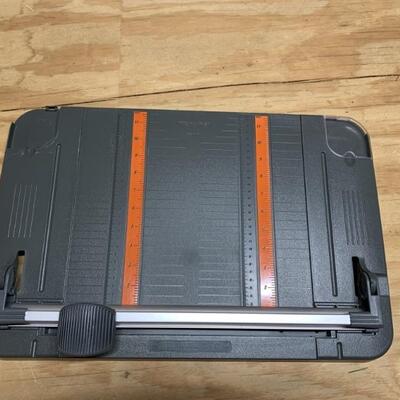 Guillotine Paper Cutter