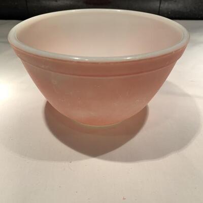 Highly Collectable Vintage Pink Pyrex Mixing Bowl