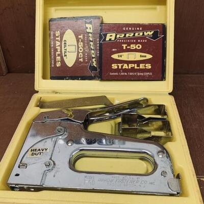 Arrow T-50 Heavy Duty Staple Gun in Case
With 2 Boxes of Extra Staples