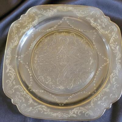 Depression Glass 9in Luncheon Plate