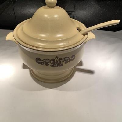 Country Kitchen Ceramic Soup Tureen with Lid & Ladle