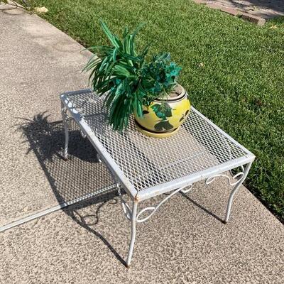 Metal plant stand and planter