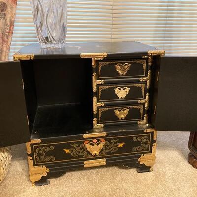 Chinese black lacquer jewelry chest