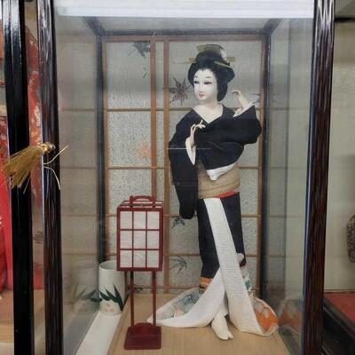 #5026 • Porcelain Geisha Doll