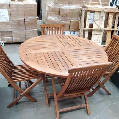 #2814 • Foldable Wooden Dinning Table and ChairsFoldable Wooden Dinning Table and Chairs 4 Table Measurements: Width: 48