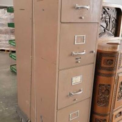 #10006 • Underwrites Laboratories Insulated Filing Cabinet. Serial Number: 719344 Measures approx 17
