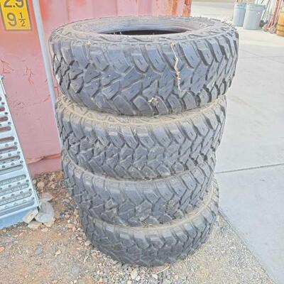 #80000 • (4) Kenda Klever M/T LT235/75R15 Tires