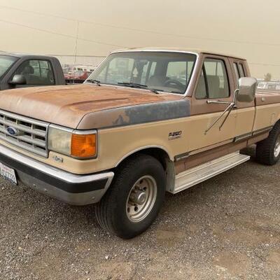 Lot 68: Year: 1987
Make: Ford
Model: F-250
Vehicle Type: Pickup Truck
Mileage: 16757
Plate:
Body Type: 2 Door Cab; Super Cab
Trim Level:...