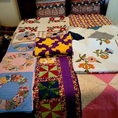 Huge selection of quilts