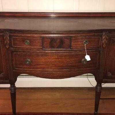 Huntley Simmons Buffet - mahogany great as is or nice details for chalk paint DYI-ers
