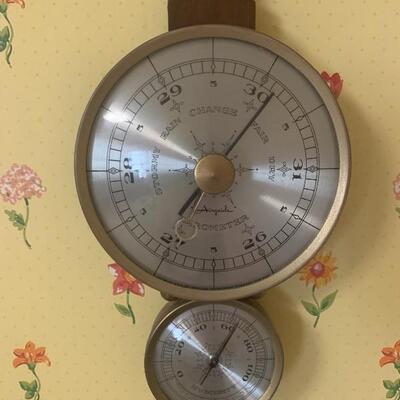 Air Guide Vintage Barometer