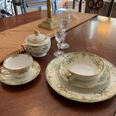 Delicate , large set of china