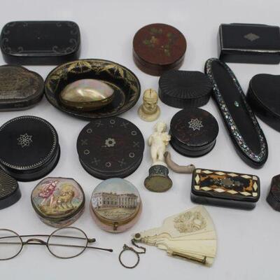 Antique Snuff Boxes