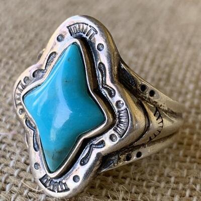 Sterling Silver Ring w/ Turquoise Sz 8