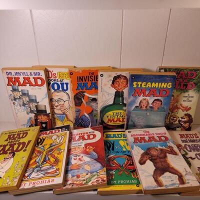 (12) Vintage MAD Comic Books